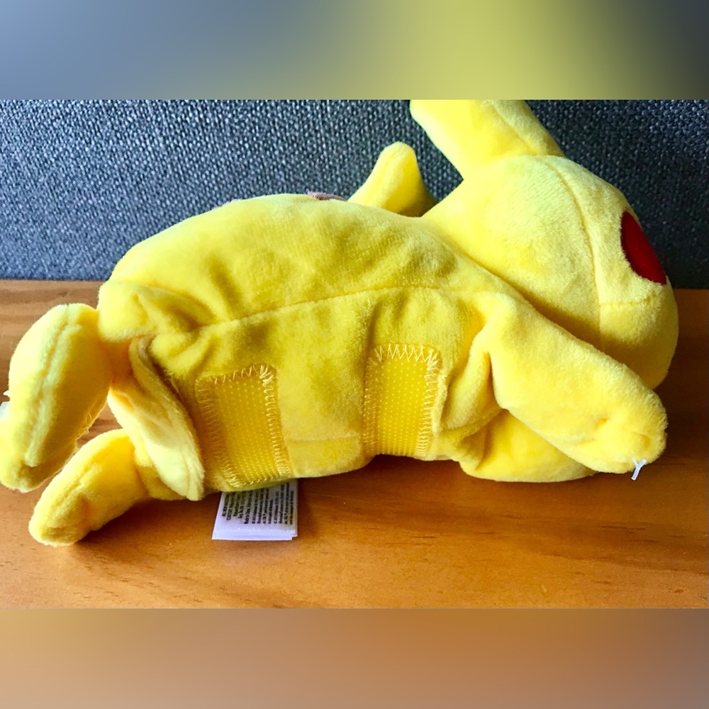 TOMY Pokémon XY Trainers Shoulder Ride Happy Talking Pikachu Plush Stuffed Toy - Picture 5 of 11
